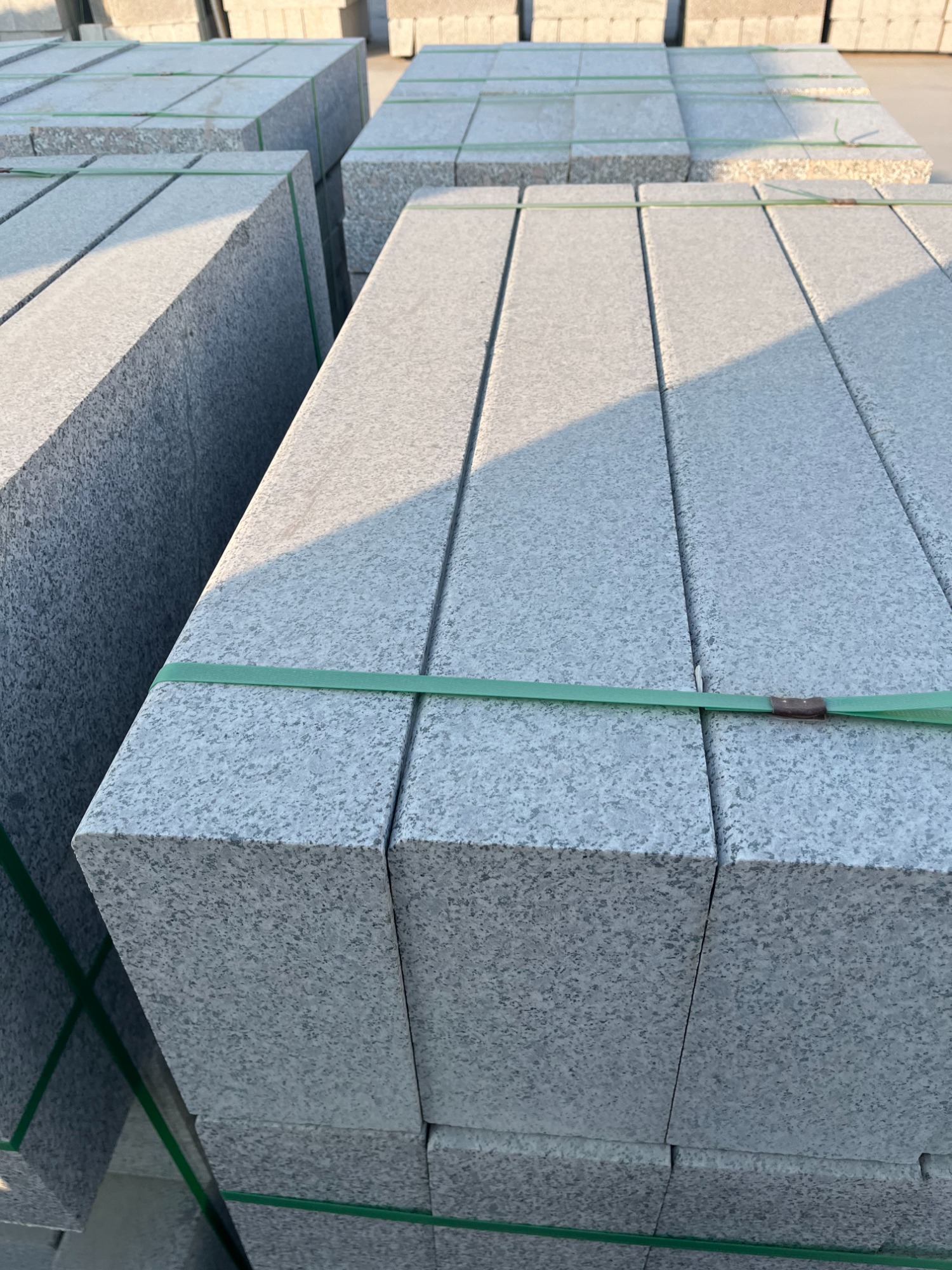 廉江市石岛红石材供应商