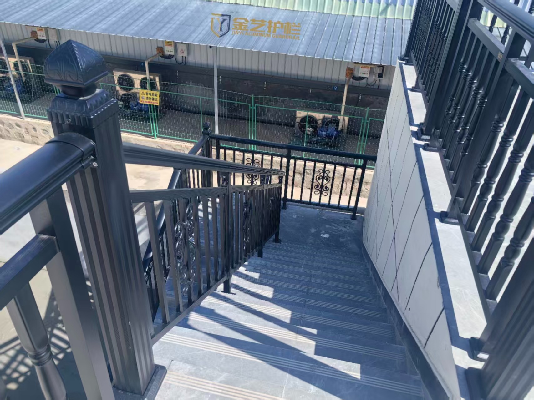 阳台栏杆