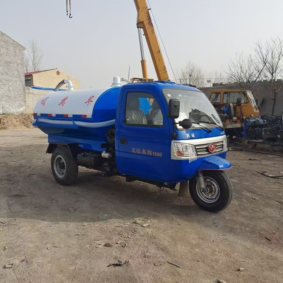 三轮清洗吸粪车
