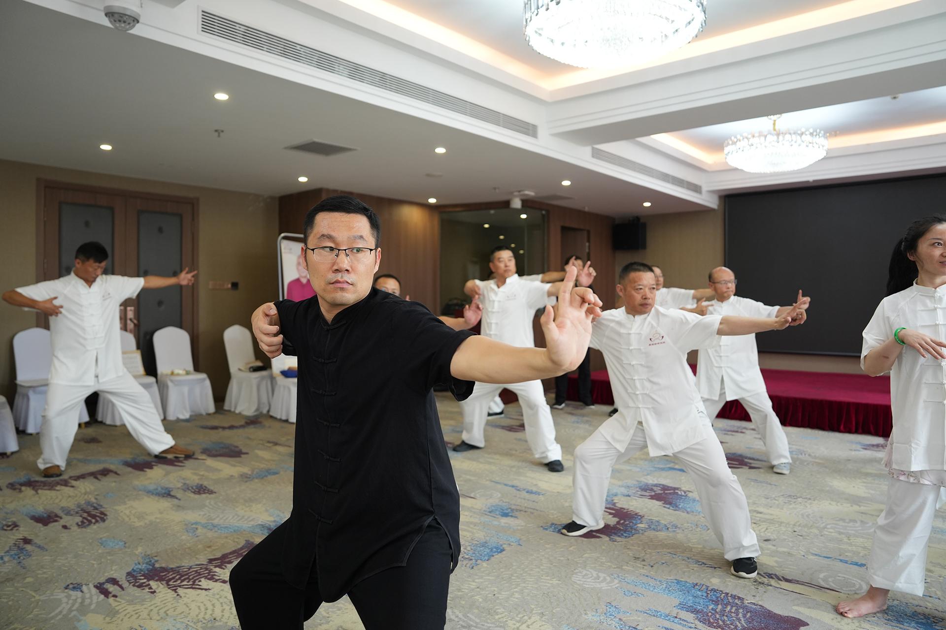经络拍打养生