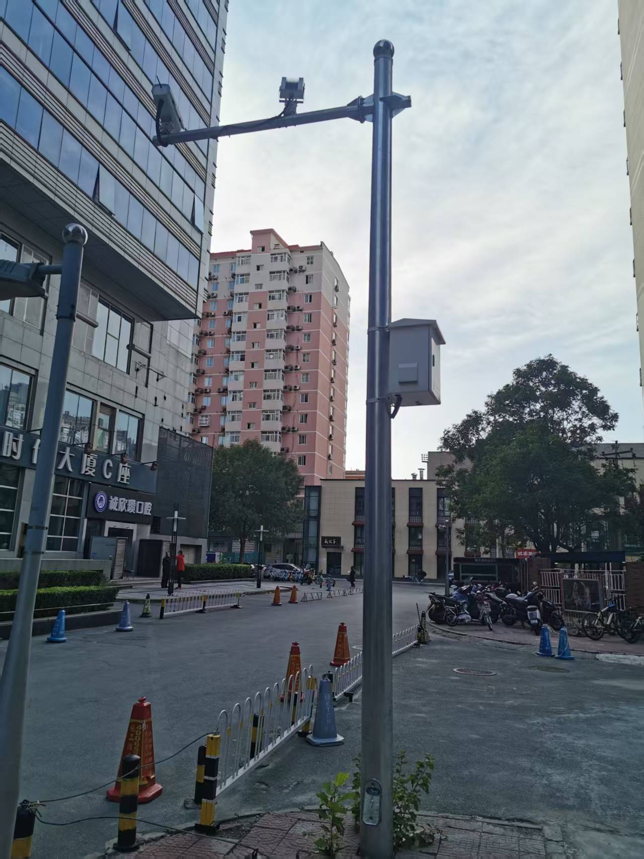 3.5米监控杆