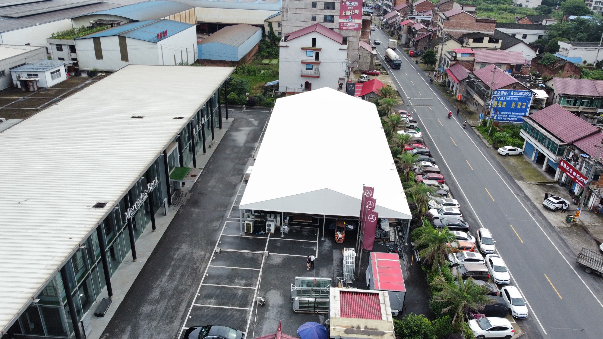 上海篷房搭建-宝马4S店展厅篷房