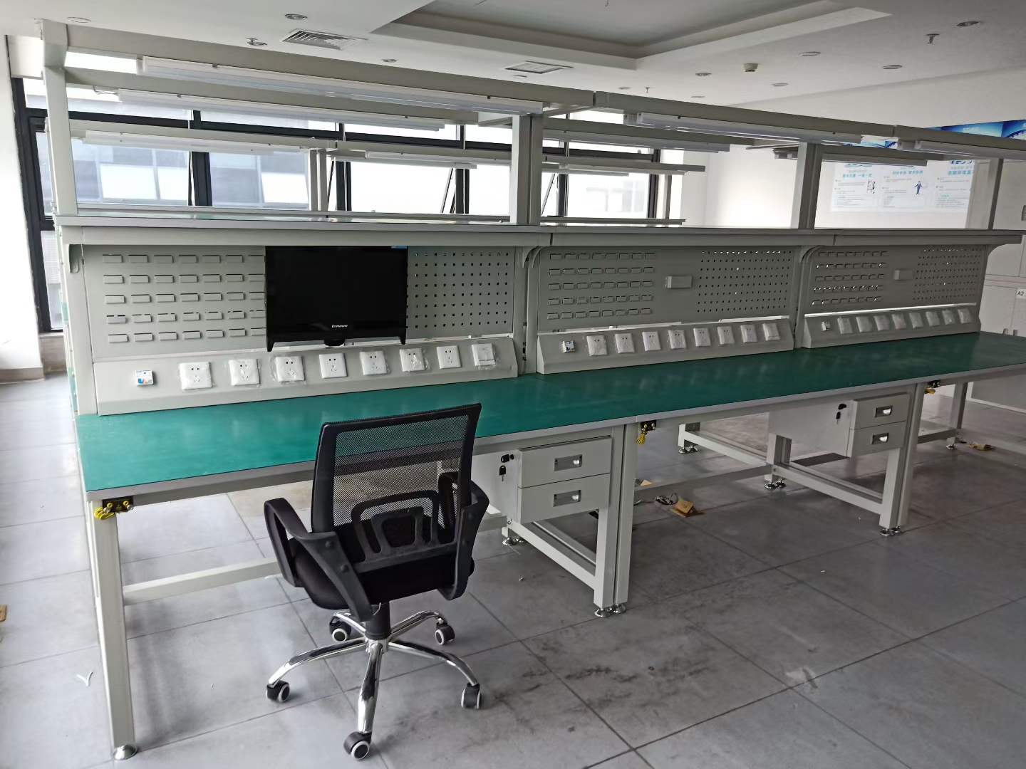 承重型工作台
