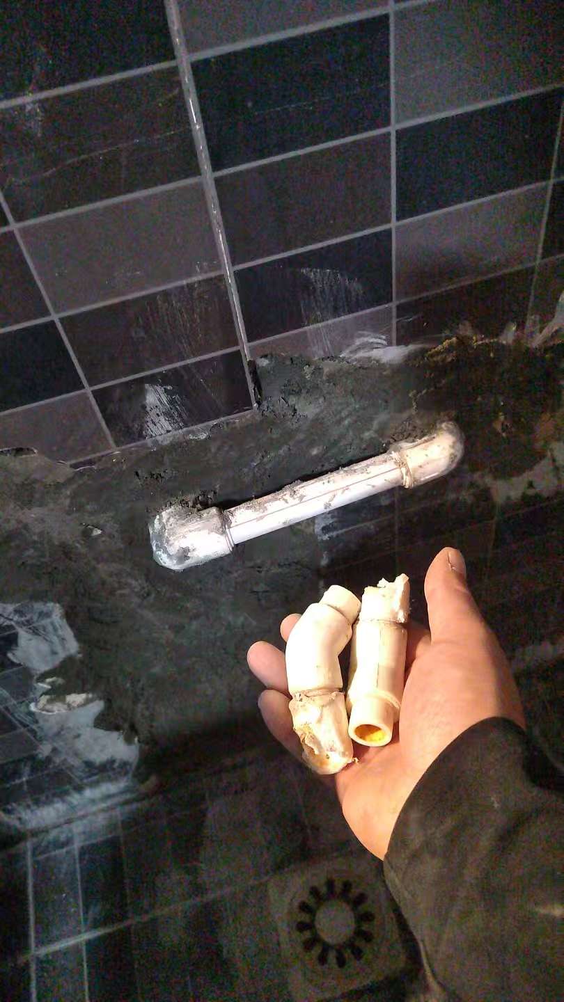 阳台漏水