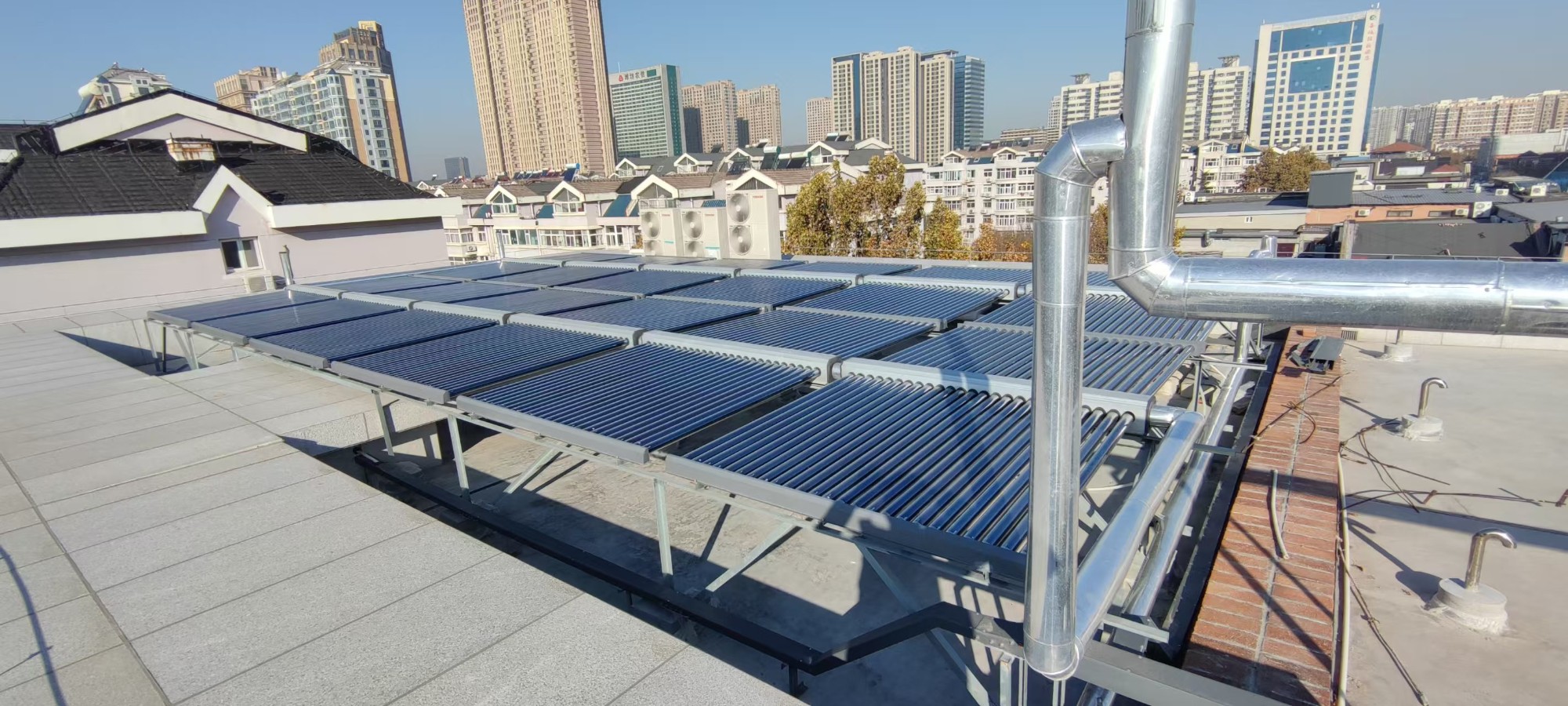 太阳能空气能热水