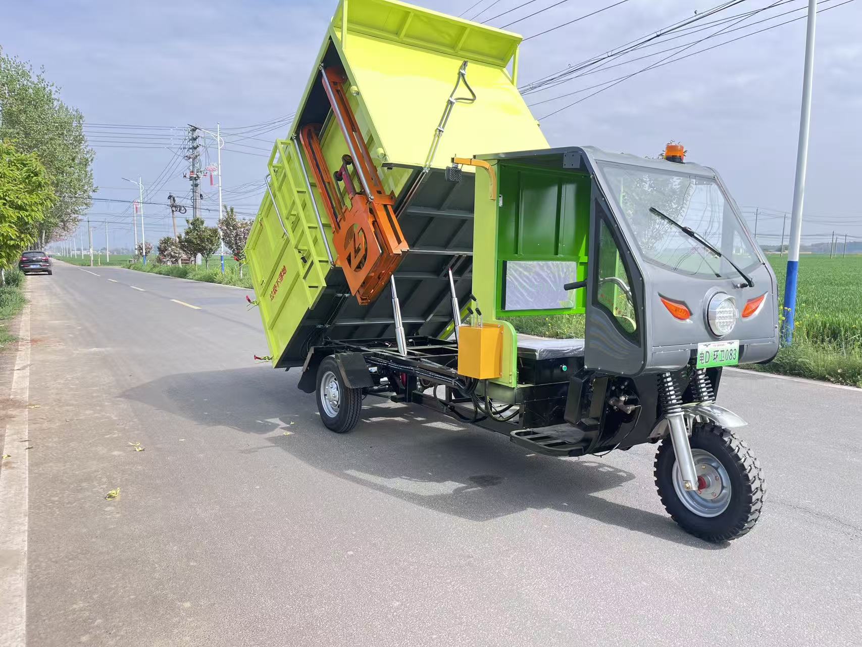 西峡小型洒水车 - 定制垃圾车生产厂家产品展示