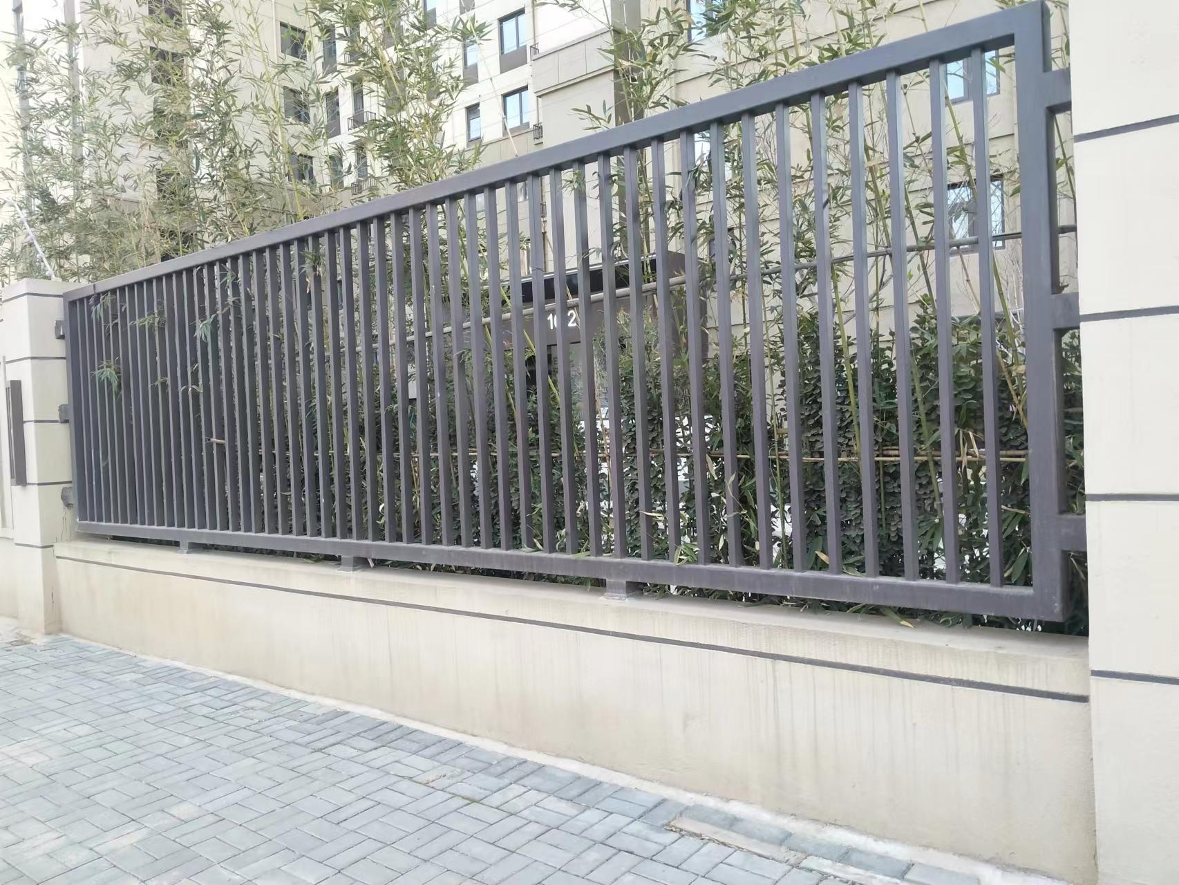 车间隔离网-道路护栏施工厂家产品实物图