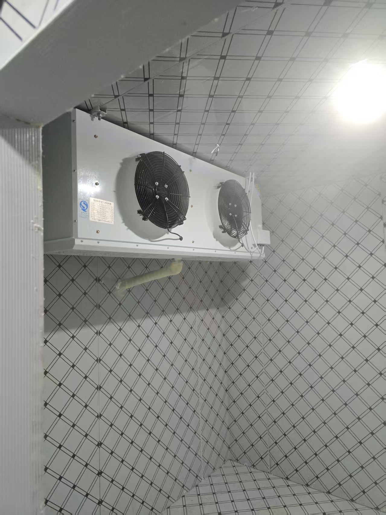 宜春低温恒温冻库工程施工现场