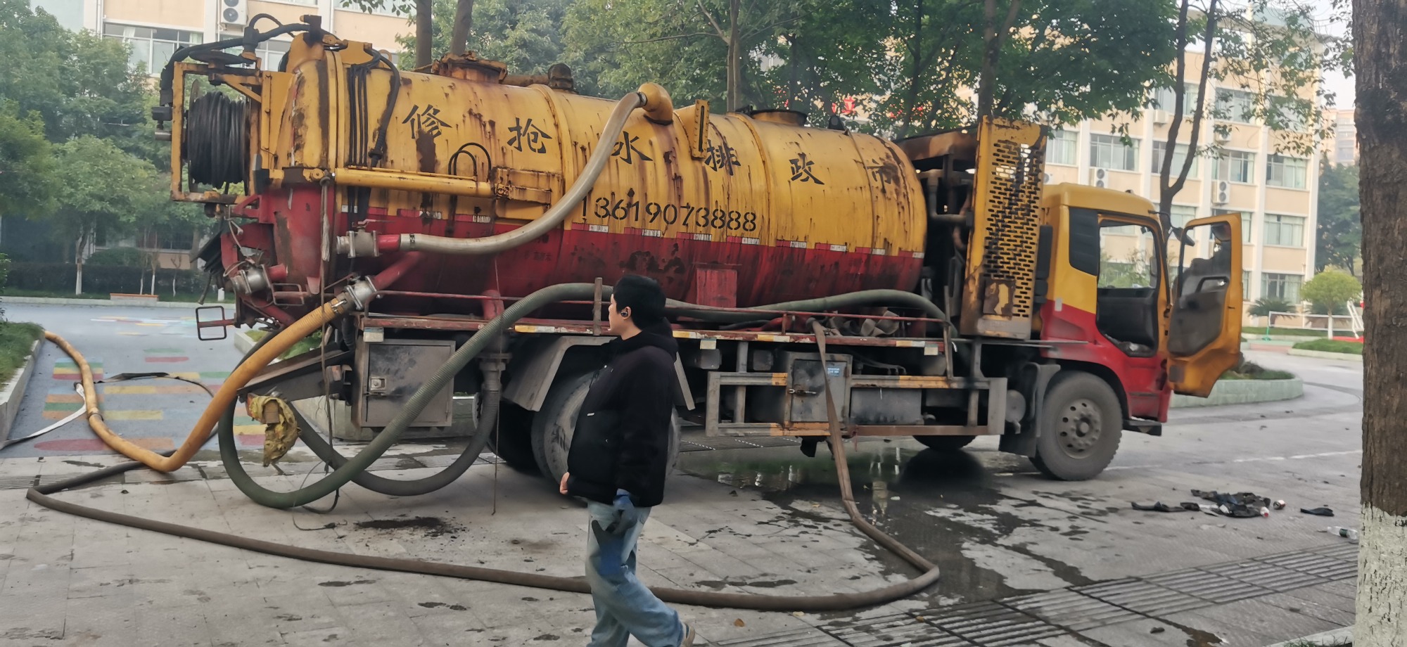 广安清洁服务施工实景