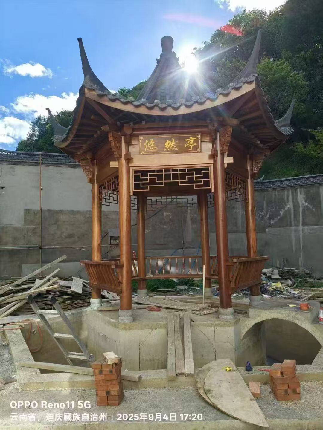 中式别墅大门安装实景