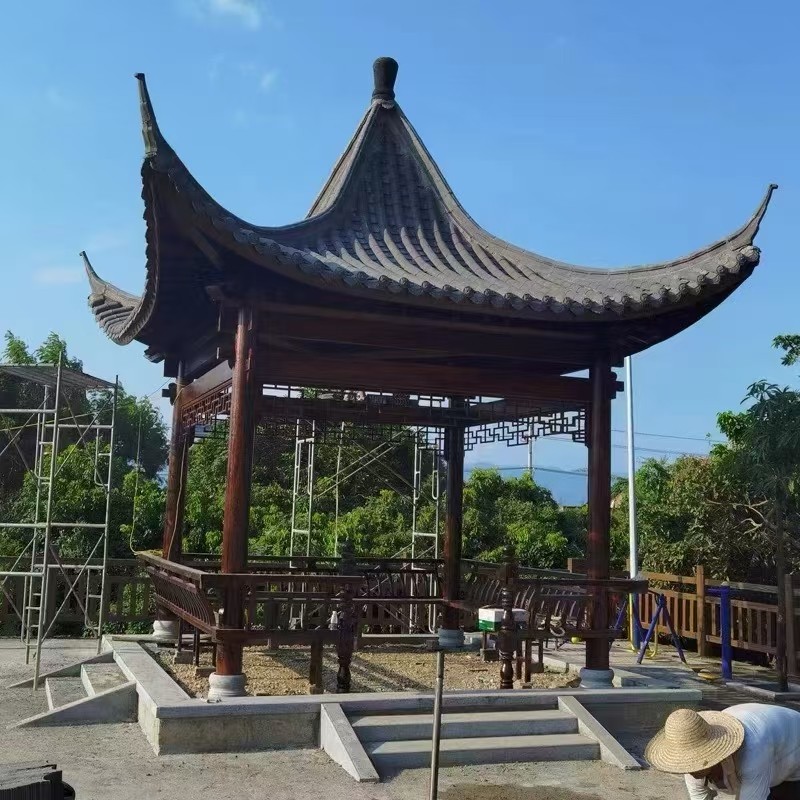 中式别墅大门落地实景