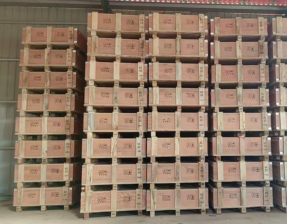 钢边木箱生产车间