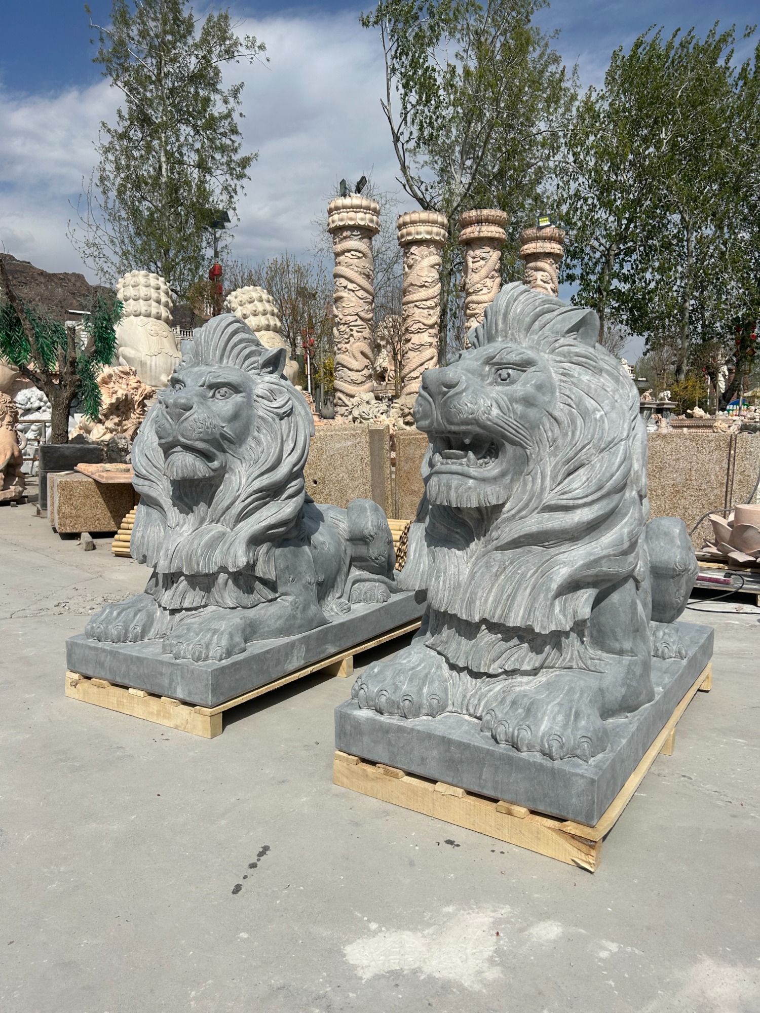 青海石雕产品施工现场