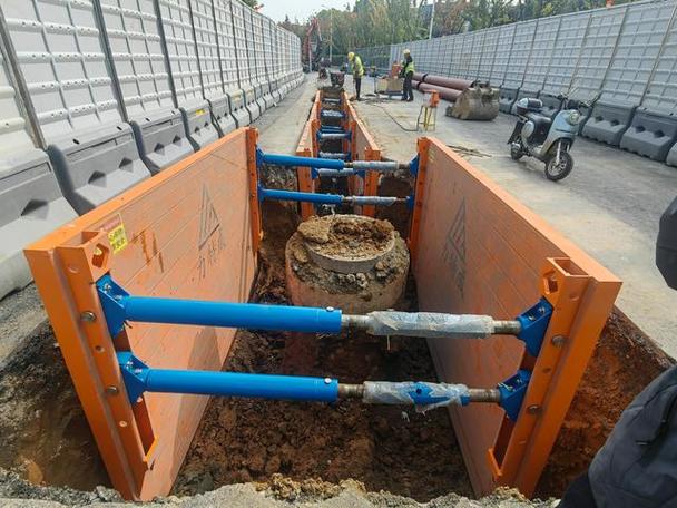 雨污分流支护箱施工现场