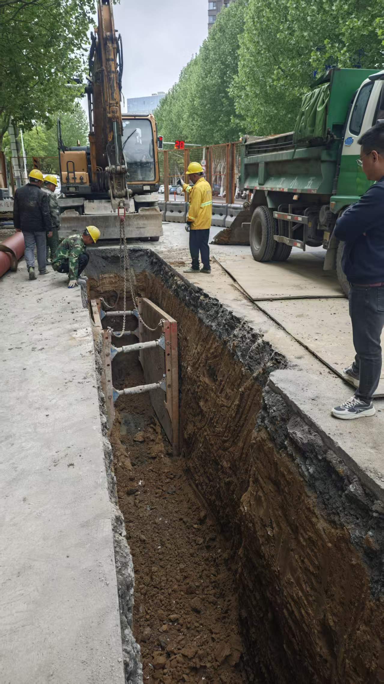 路基箱现场铺放示例