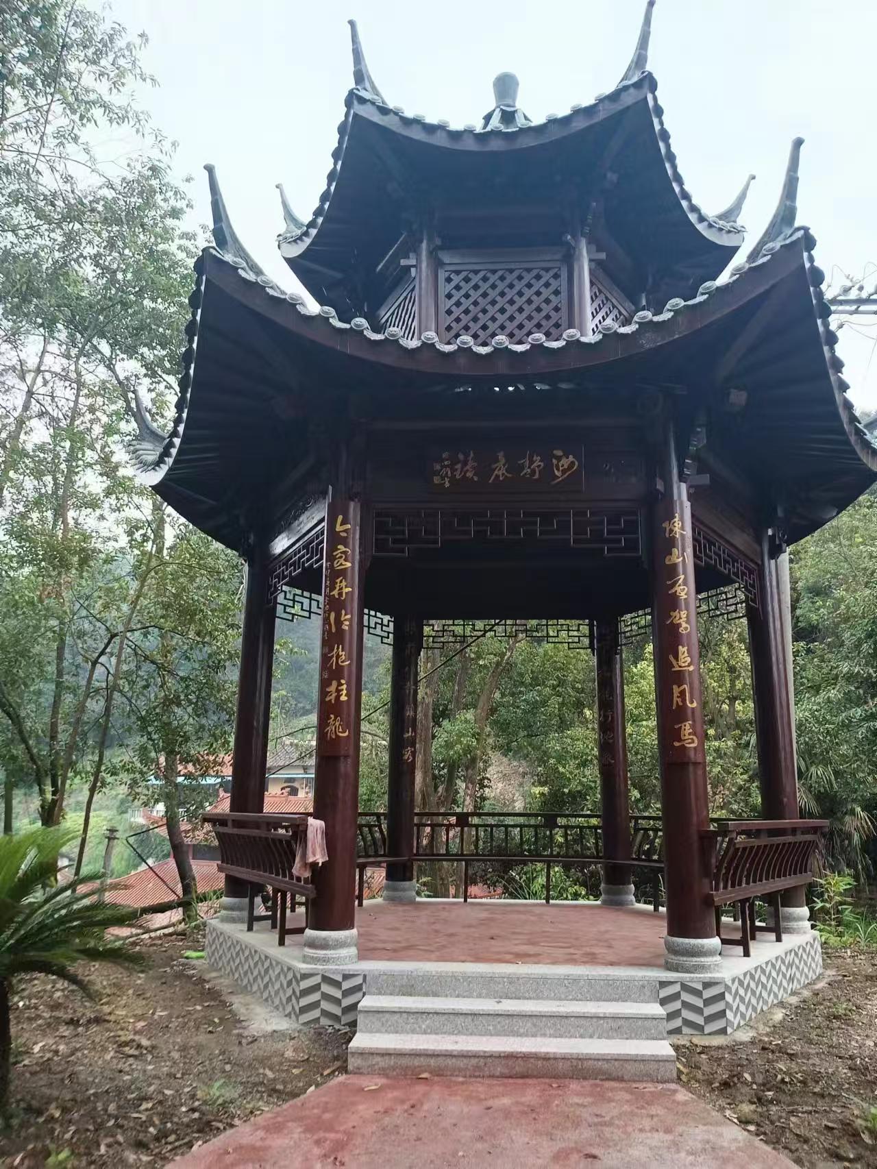 六柱防腐木凉亭实景