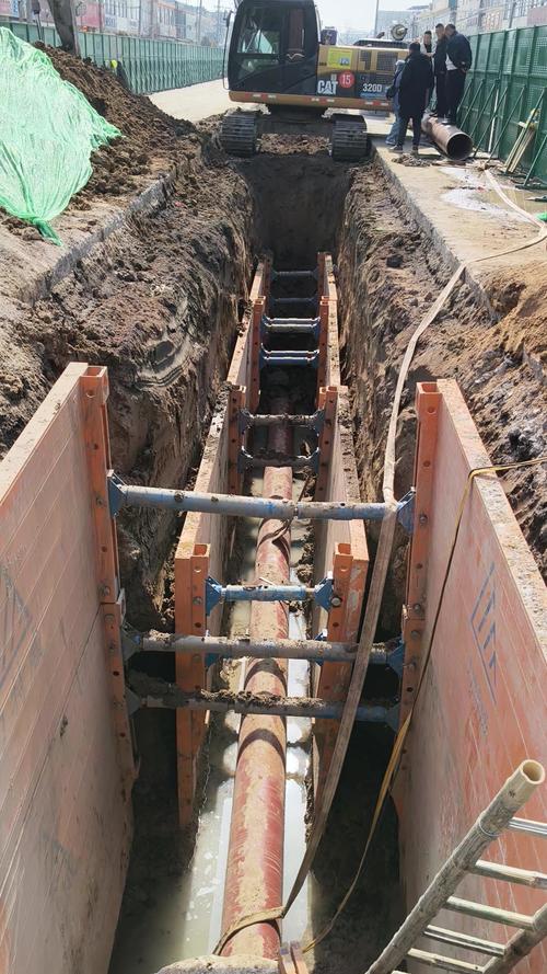 加厚防滑路基箱施工现场示意图