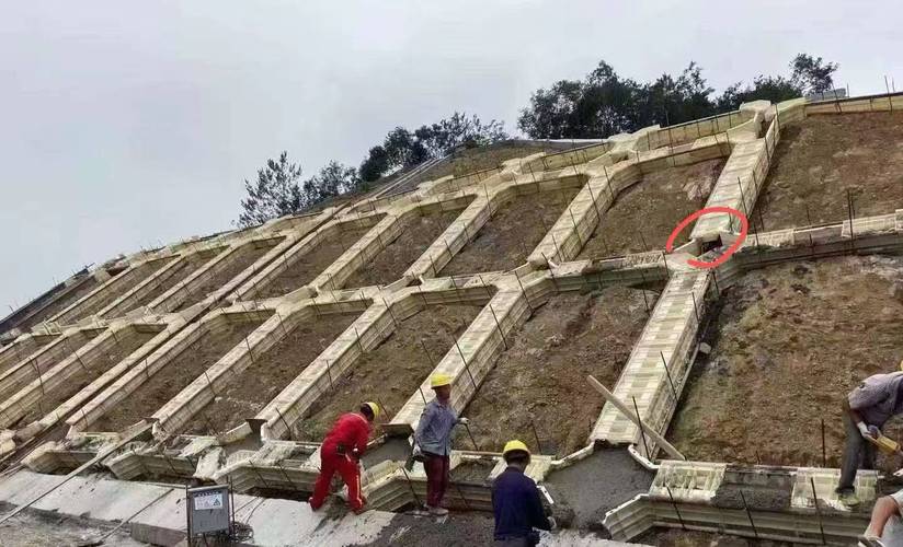 云南定型钢模板生产车间实拍