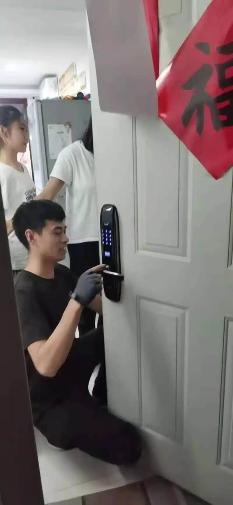 罗湖本地锁具服务场景图
