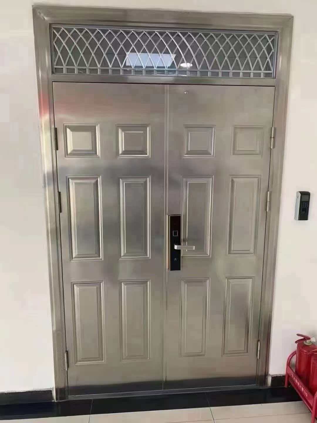 防火门生产车间实景