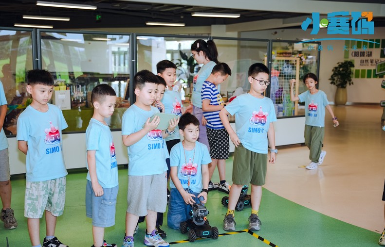 少儿AI编程教学场景