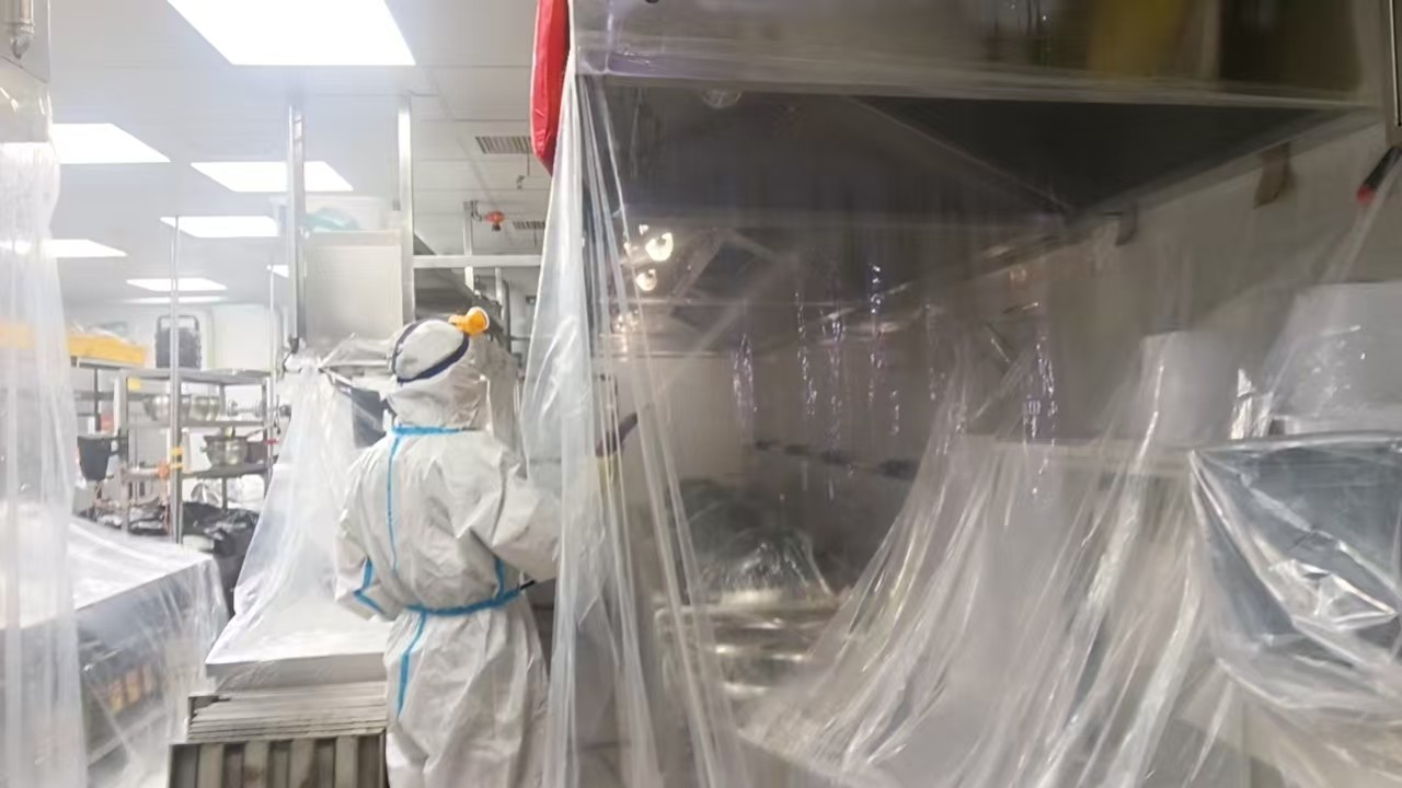 空调清洗现场施工图