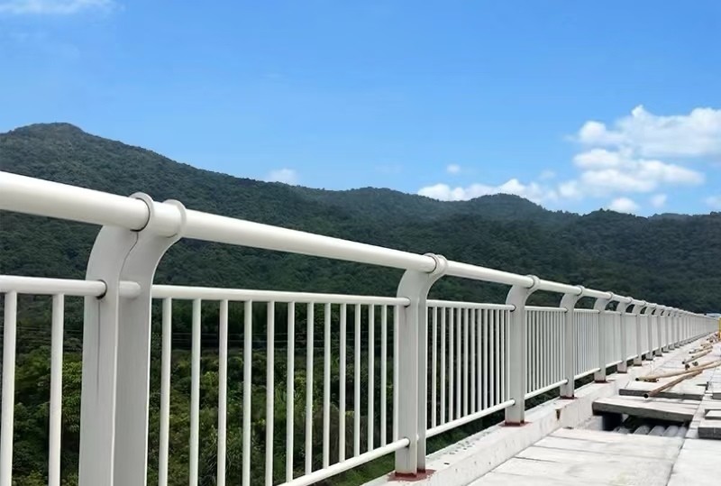 仿木纹栏杆成品展示