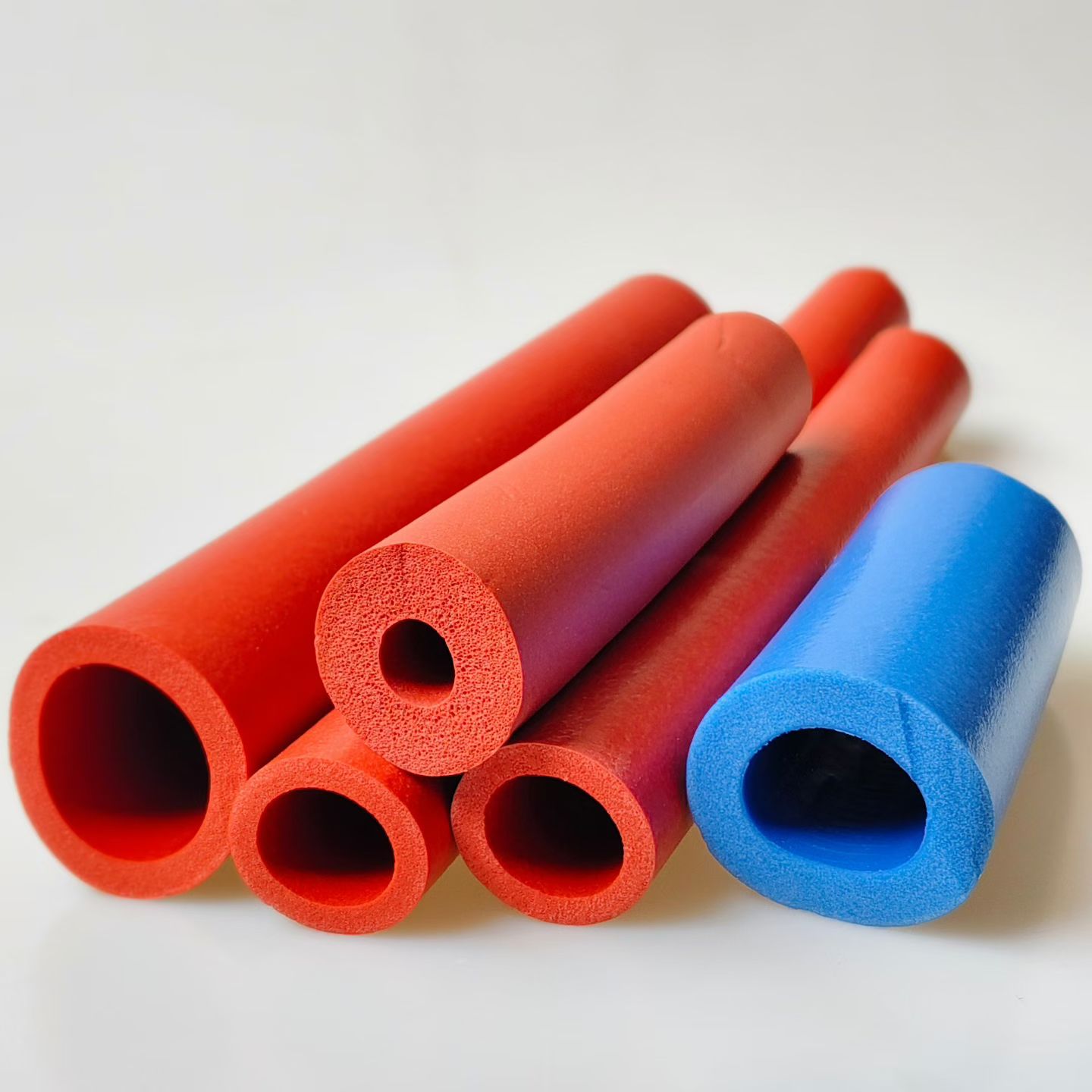 silicone-sealing-strip-manufacturing