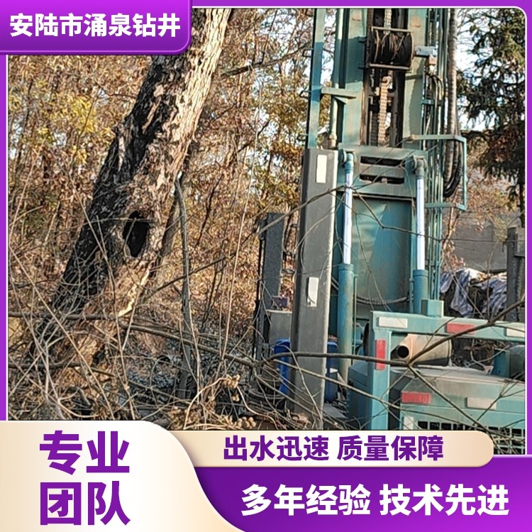工程打桩施工现场