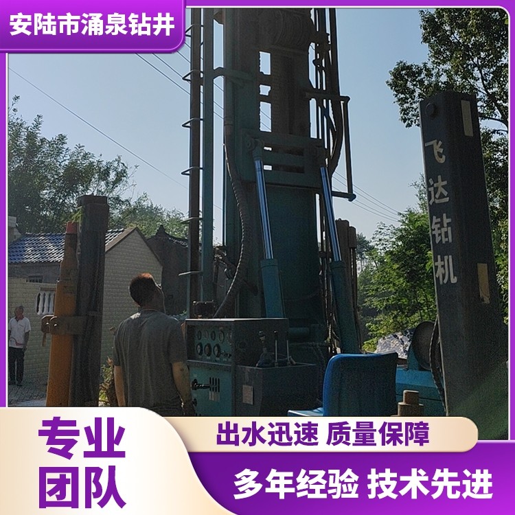 襄阳修路打桩施工现场
