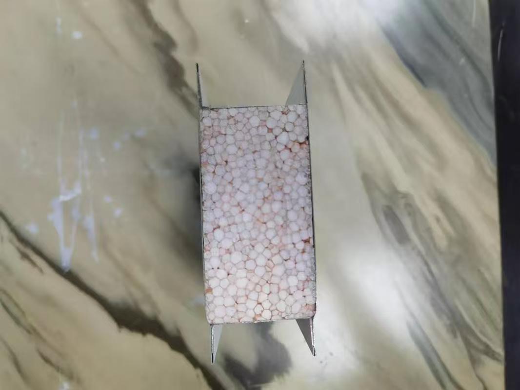 聚氨酯净化彩钢板生产车间