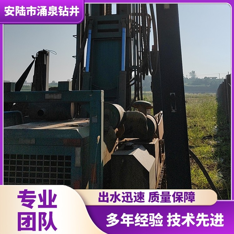 桥梁打桩施工现场