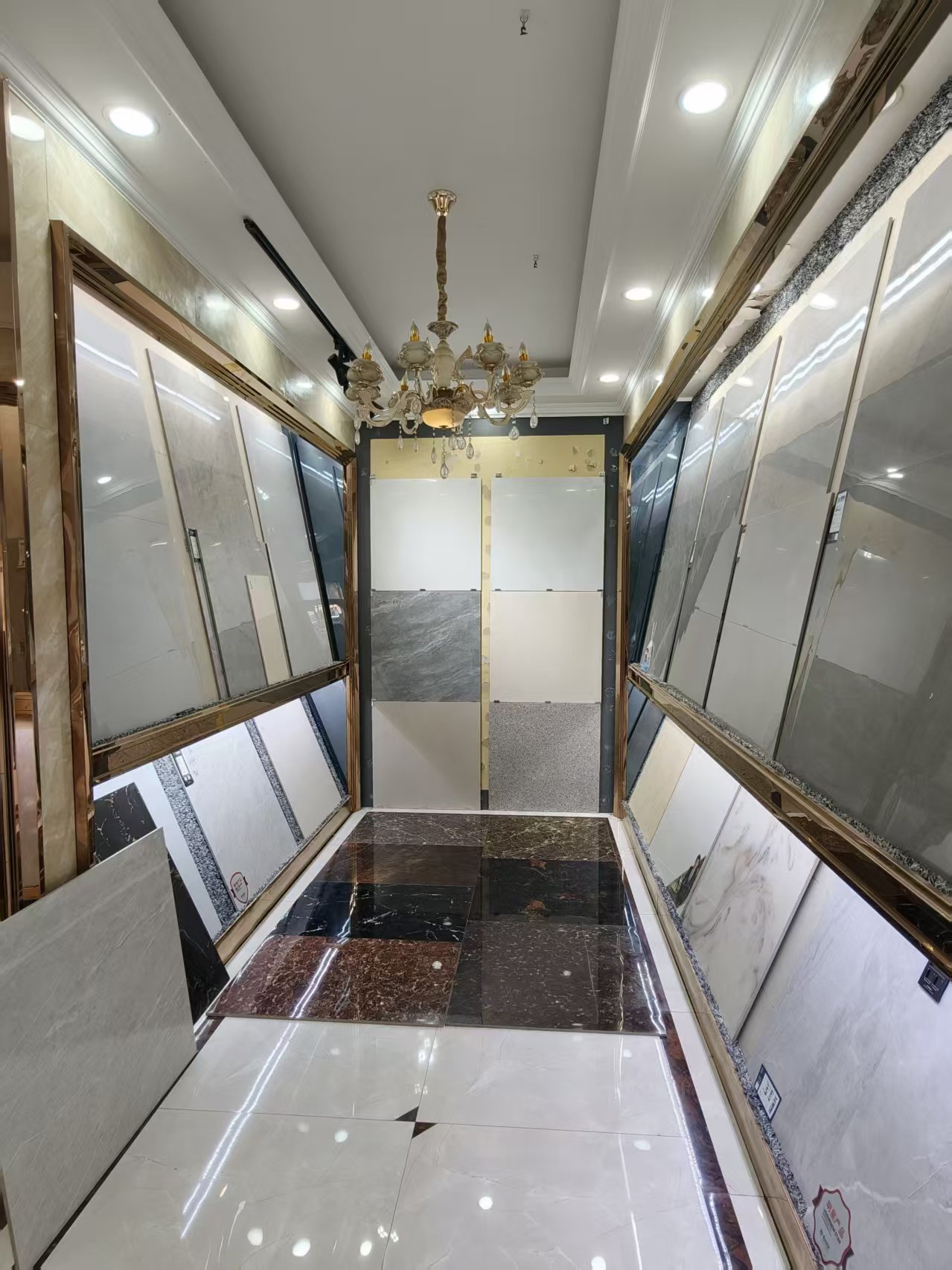 模具瓷砖展厅实景