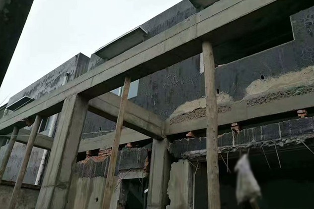 墙改梁加固施工现场