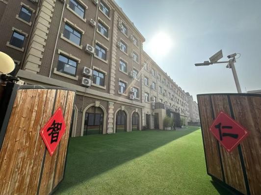 智仁学堂校园环境