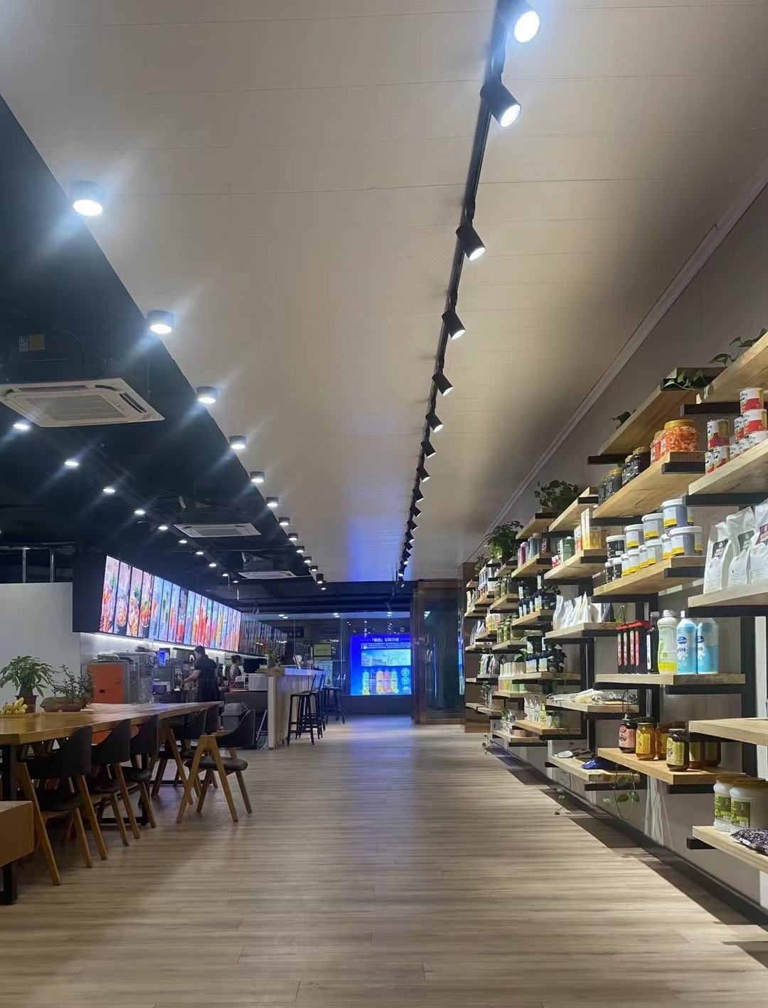 饮品原材料供应商服务场景
