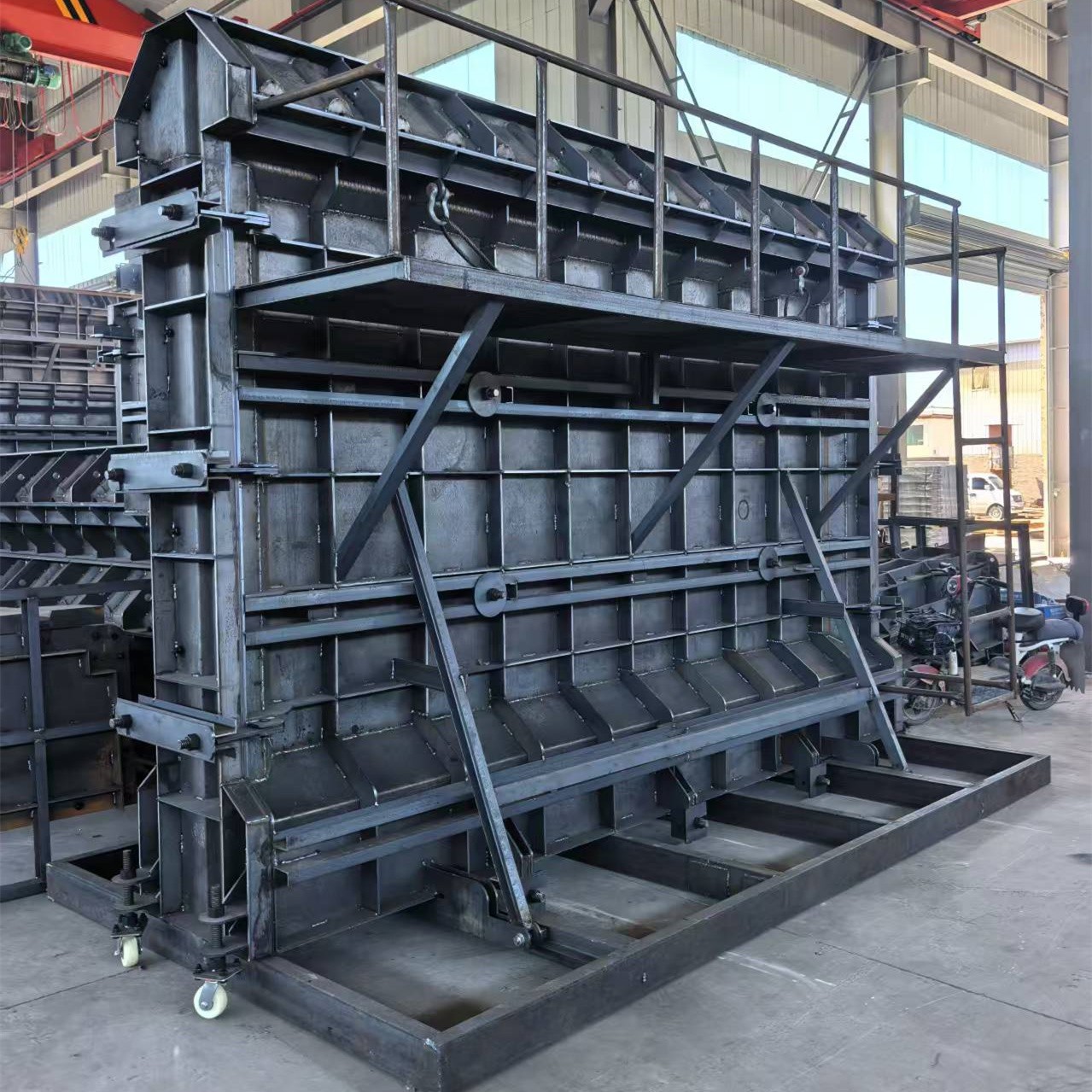钢模具生产实拍