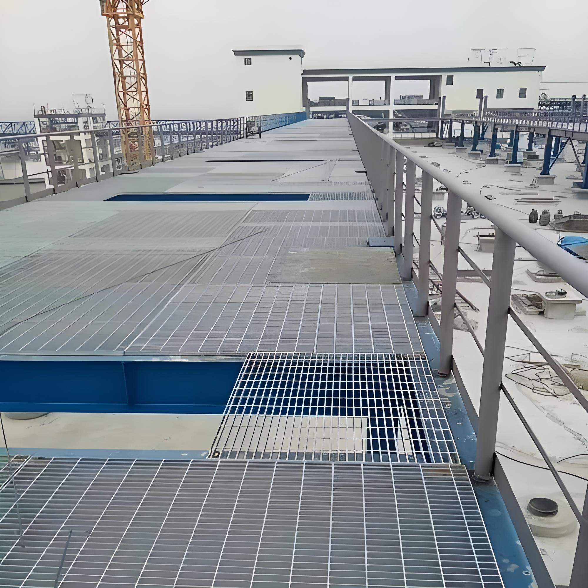 完工后热镀锌网格栅项目实景