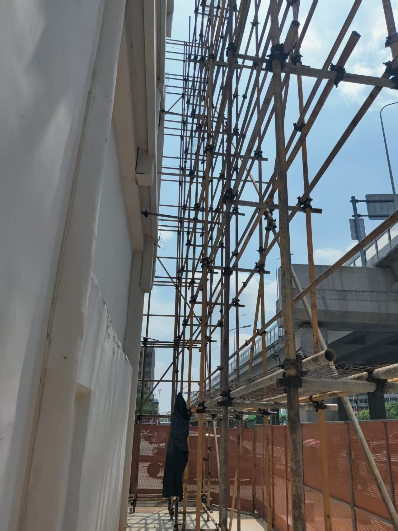 江西外墙搭建钢管租赁现场实景