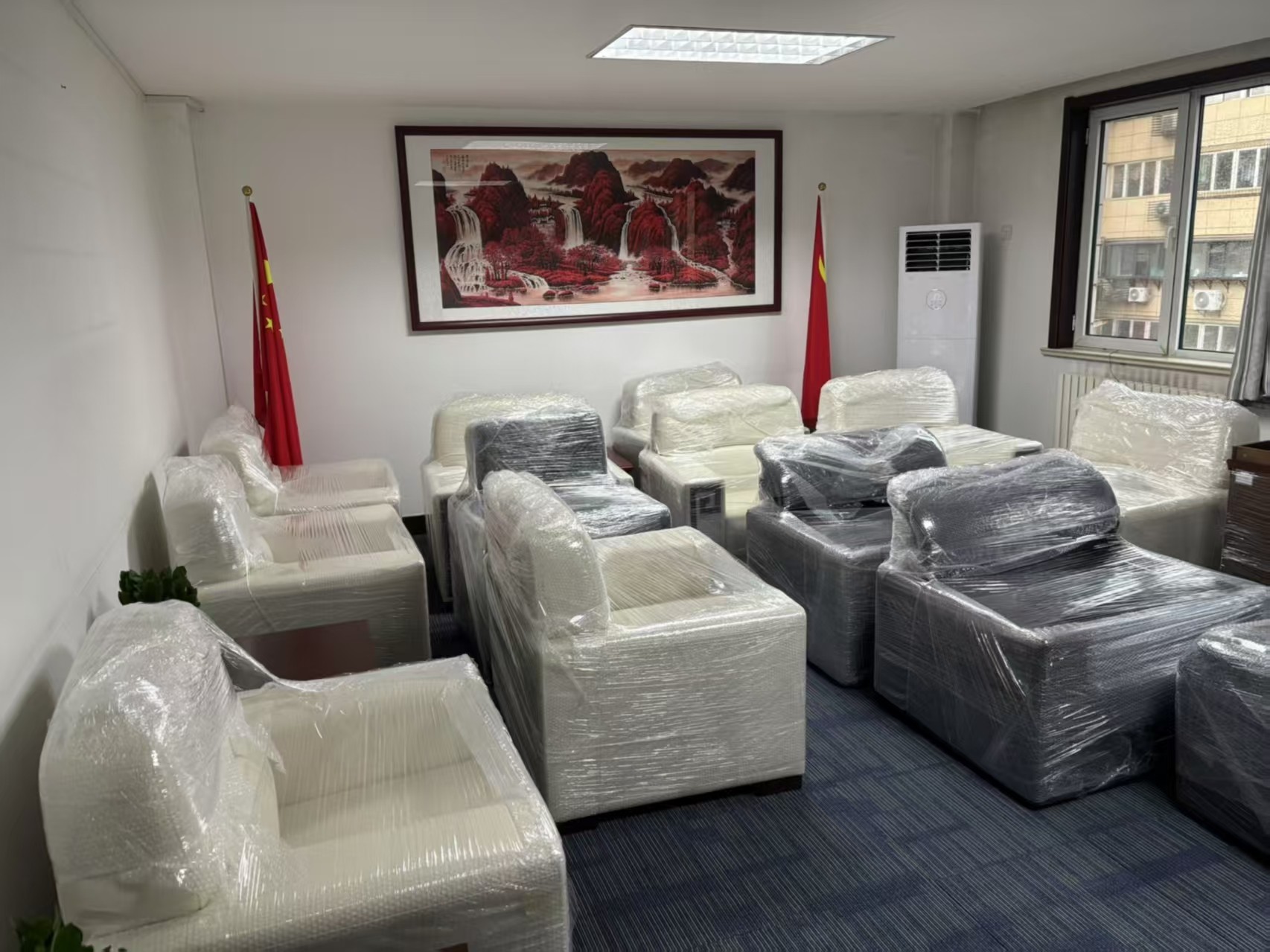 济南企业搬家现场作业图