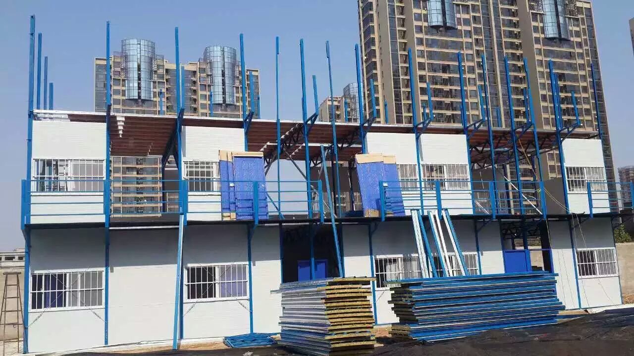 快拼箱房生产车间实景