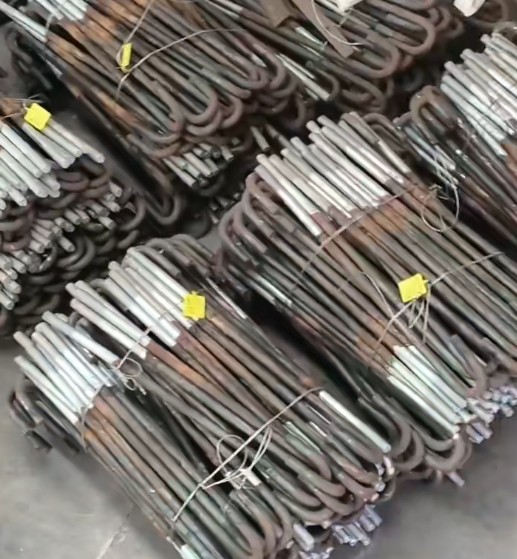混凝土支柱预埋螺栓生产工艺实拍