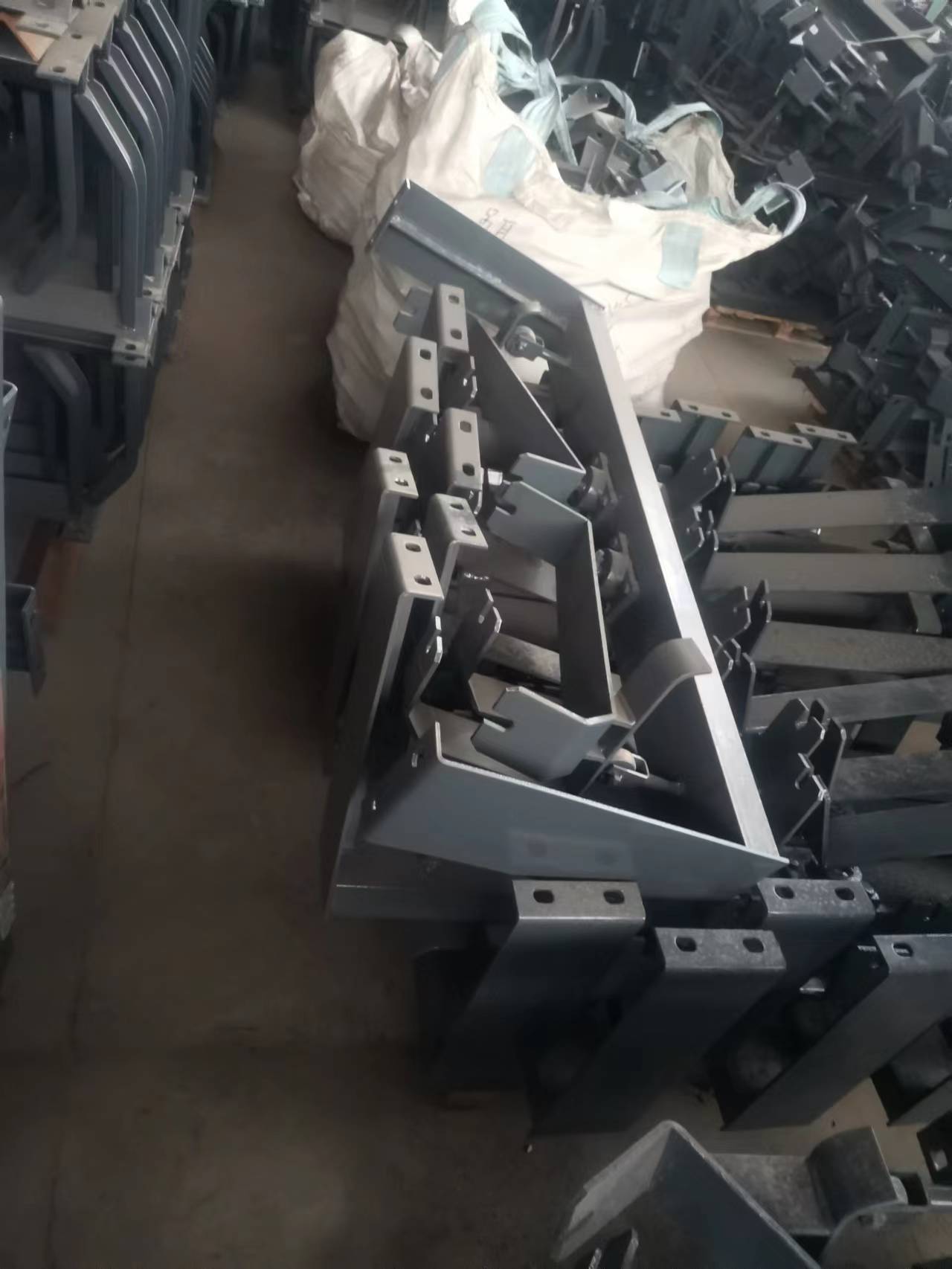 槽型支架实物展示