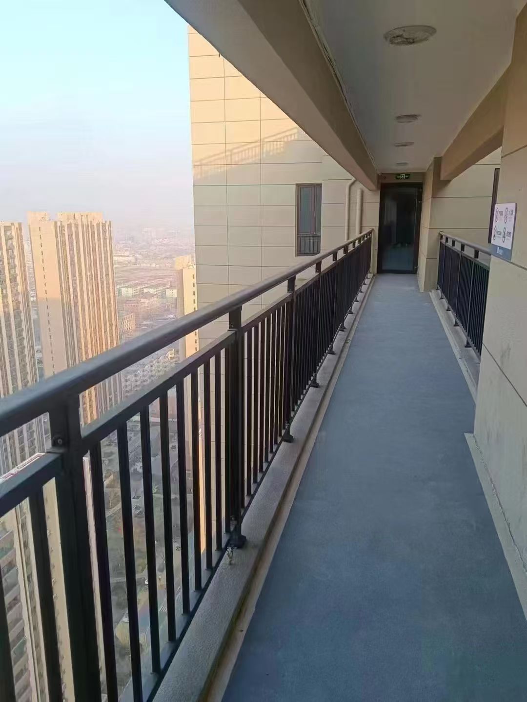 阳台护栏实景图