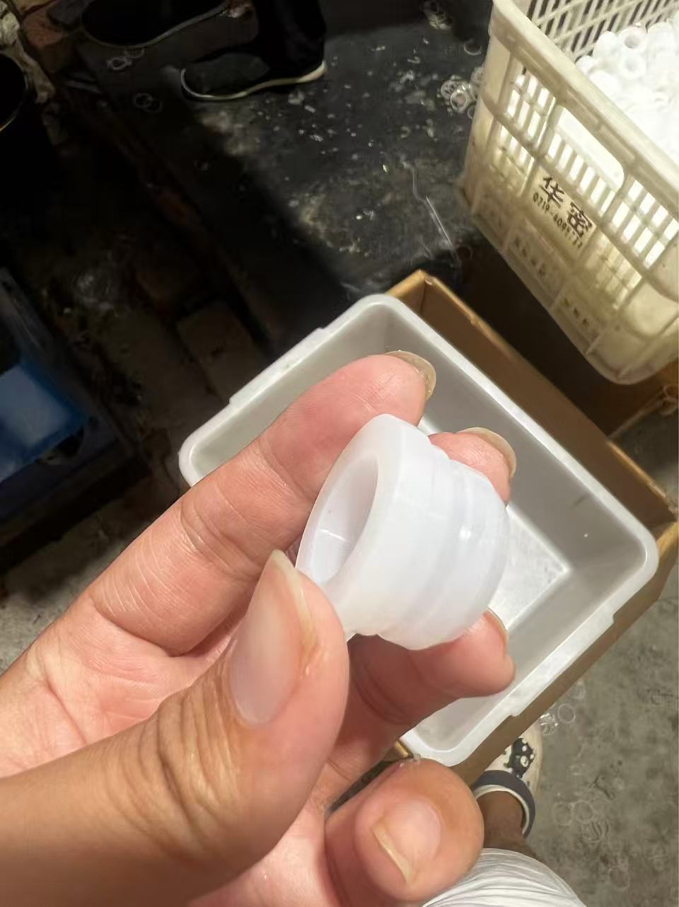 橡胶护套生产车间