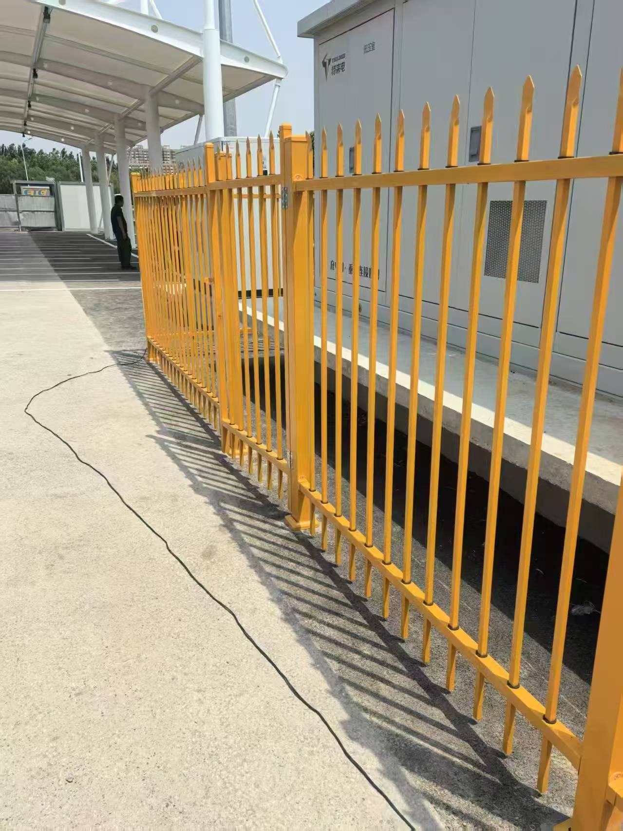 锌钢护栏生产车间实景