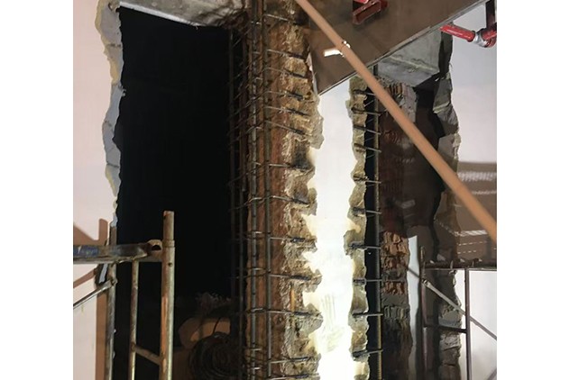 碳纤维加固施工现场