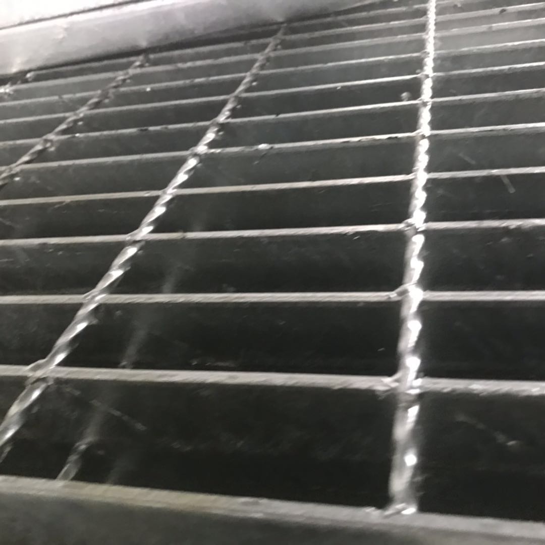 镀锌格栅板成品展示
