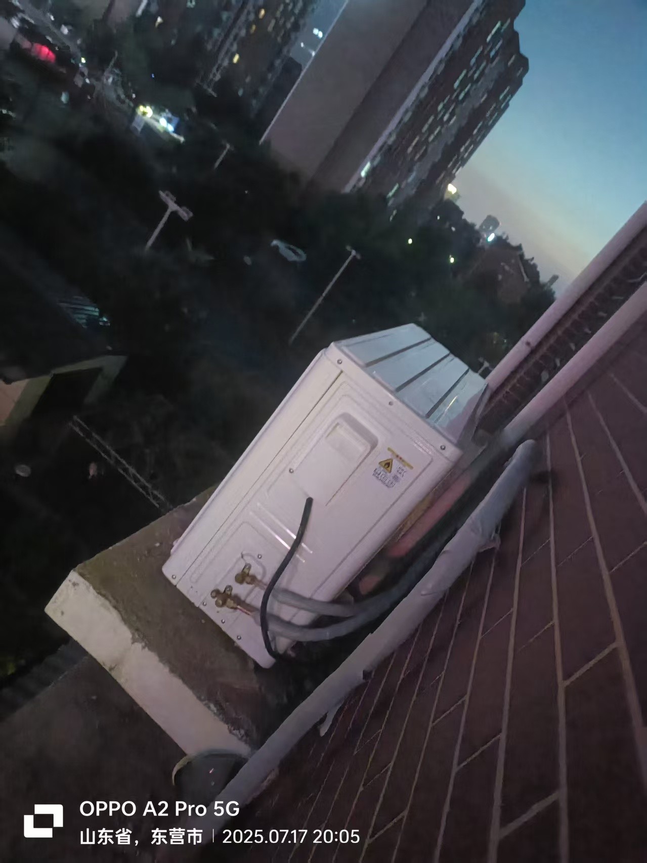 中央空调维保现场