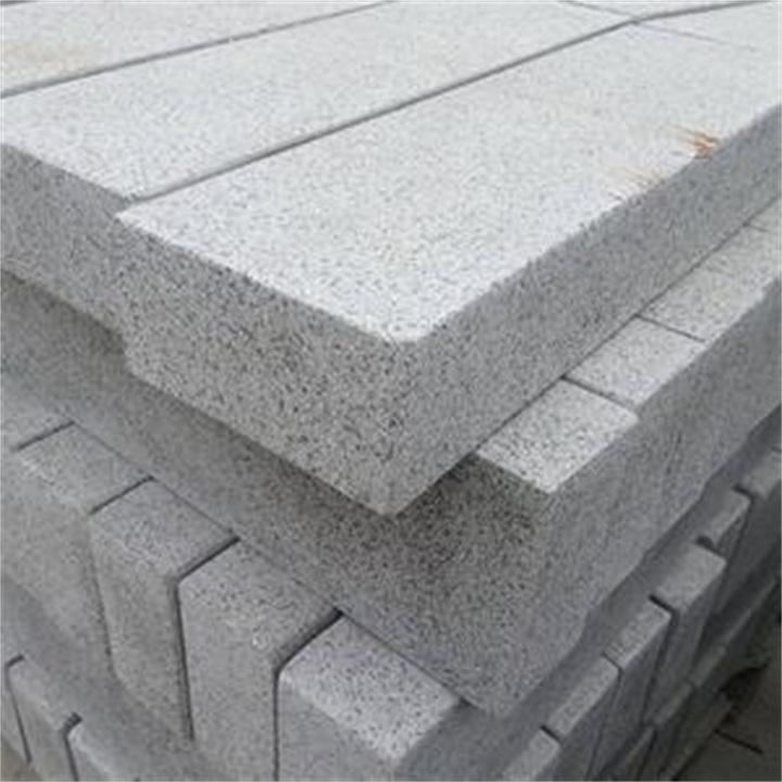 混凝土马路牙子生产成品